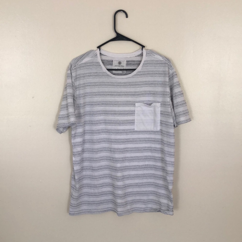 Size (L) On The Byas Casual t shirt